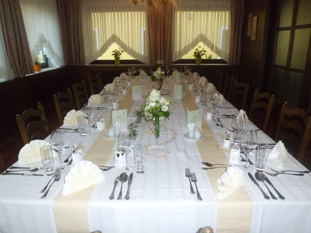 Hotel Restaurant Zum Schwan Schwanberg Exterior photo