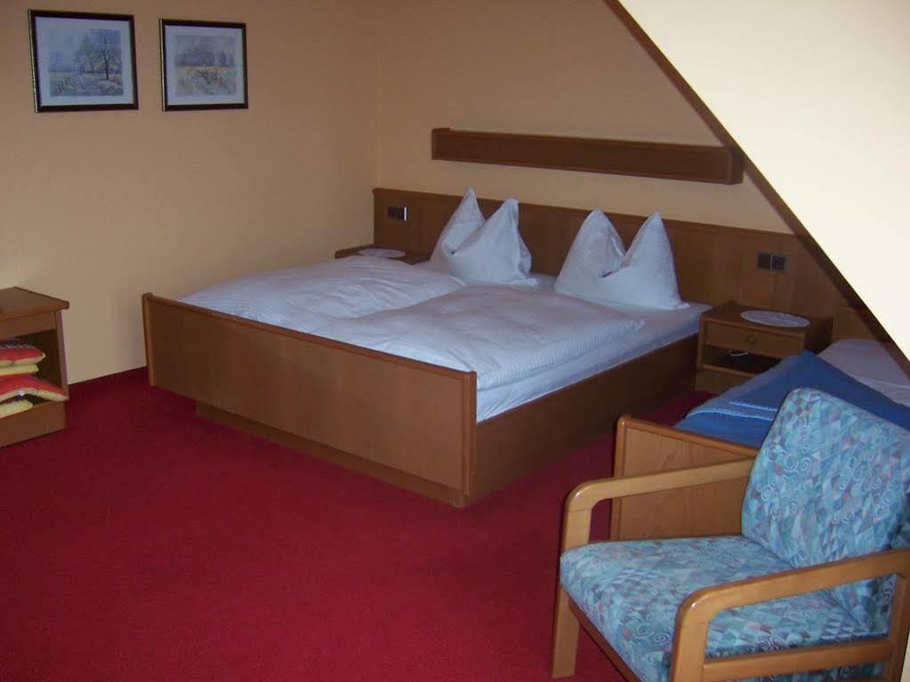 Hotel Restaurant Zum Schwan Schwanberg Exterior photo